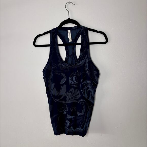 Athleta Momentum Seamless Tank Top Blue Paisley Pattern Workout Top Size Small - Picture 1 of 9